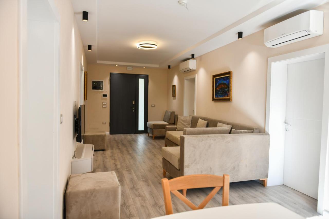 Nicolaus Hidden Gem Villa Shkodër エクステリア 写真